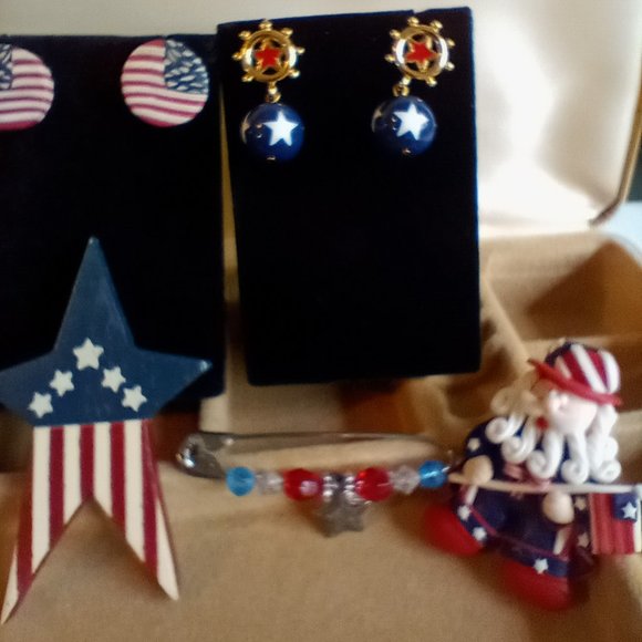 4th Of July EUC 7 Item Jewelry Collection Necklace Bracelet Earring-Item #328 - Picture 4 of 4